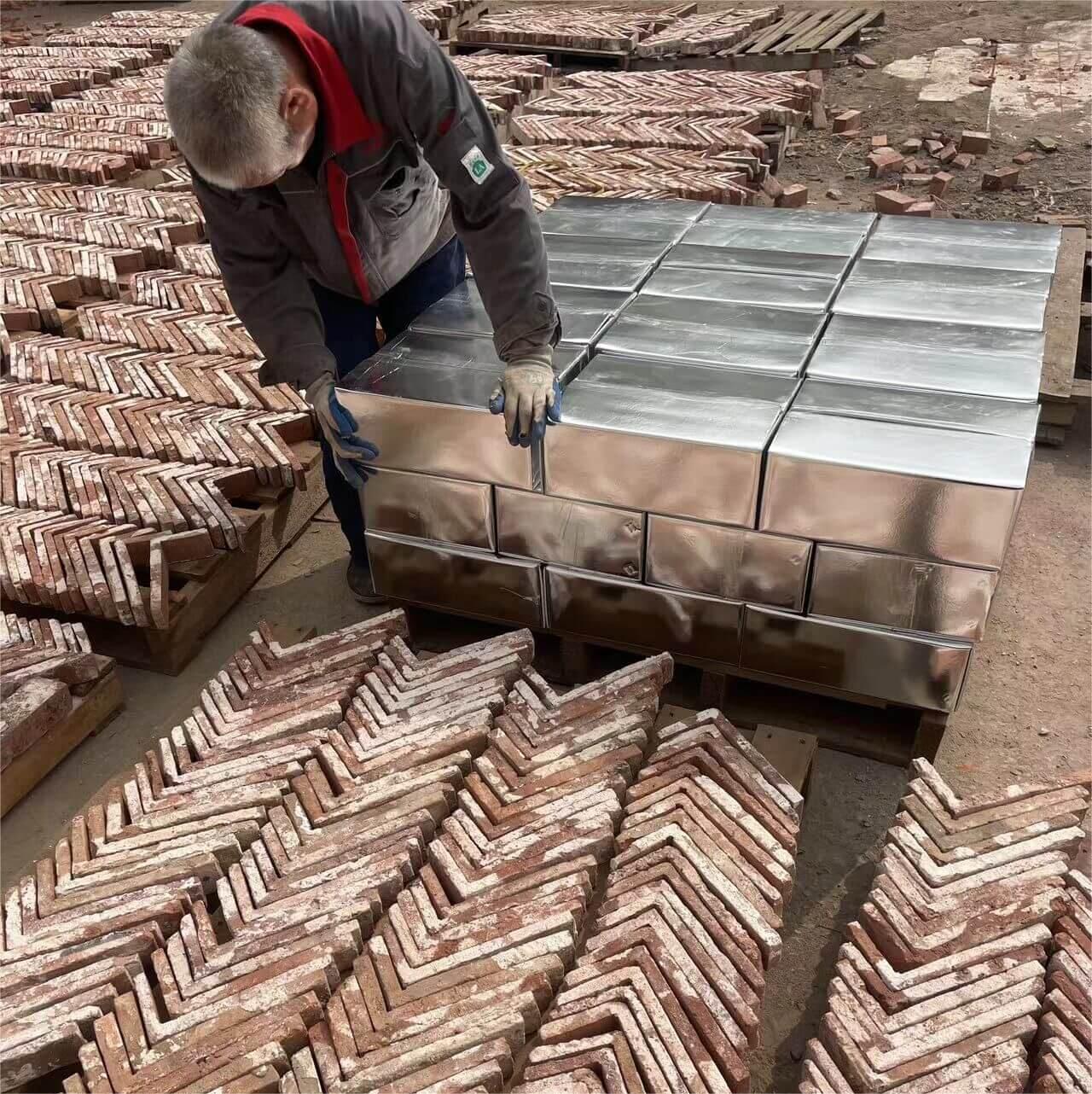 Why waterproof Packaging for Reclaimed thin bricks is Essential in the UK market? Why waterproof Packaging for Reclaimed thin bricks is Essential in the UK market?
