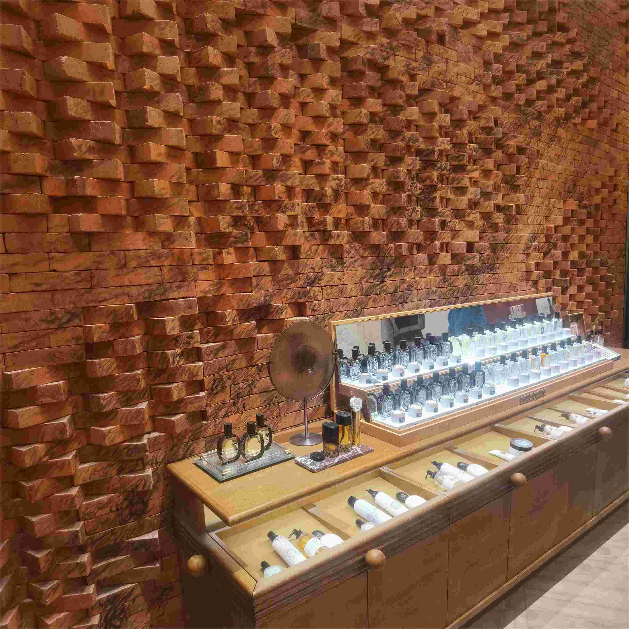 Diptyque Shanghai Store|Polished old red brick Diptyque Shanghai Store|Polished old red brick